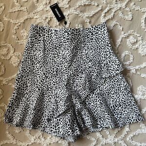 NEW Express Skort size 00